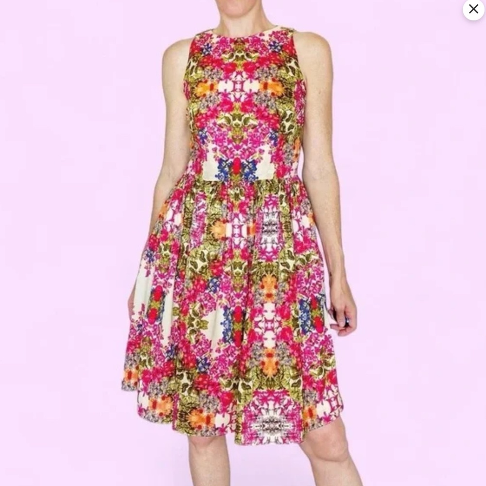 Maggie London Floral Sleeveless Dress